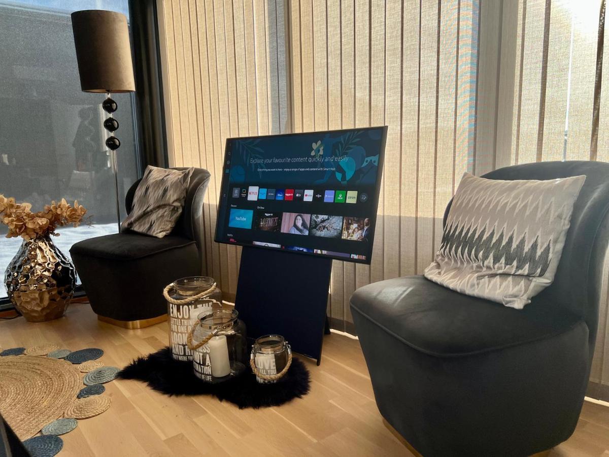 Attraktiv & Smart Funkishytte Pa Nes Strandhager. Arnes  Bagian luar foto